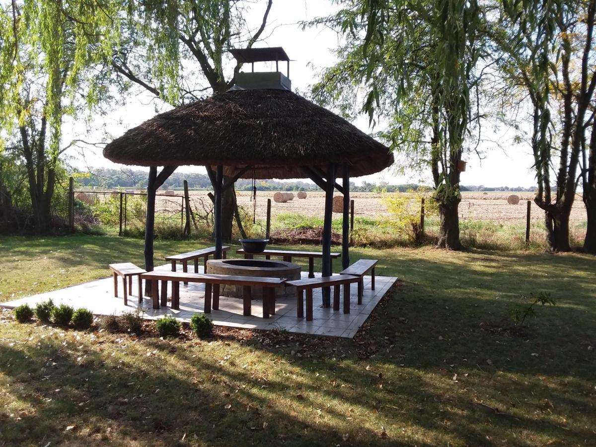 Herberg Tisza Tiszabábolna Εξωτερικό φωτογραφία